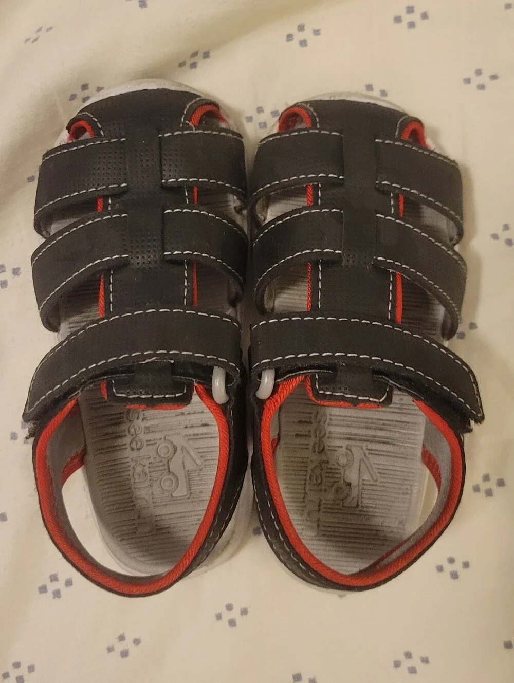See kai run sandals cyrus flexirun